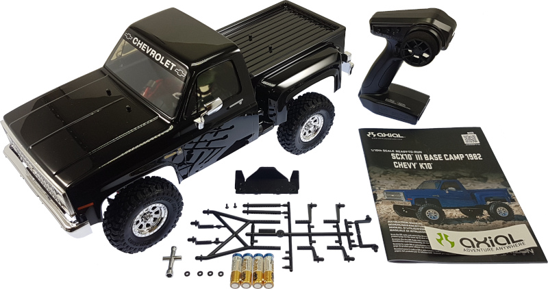 Axial SCX10 III Base Camp 1982 Chevy K10 1:10 4WD RTR - zawartość opakowania