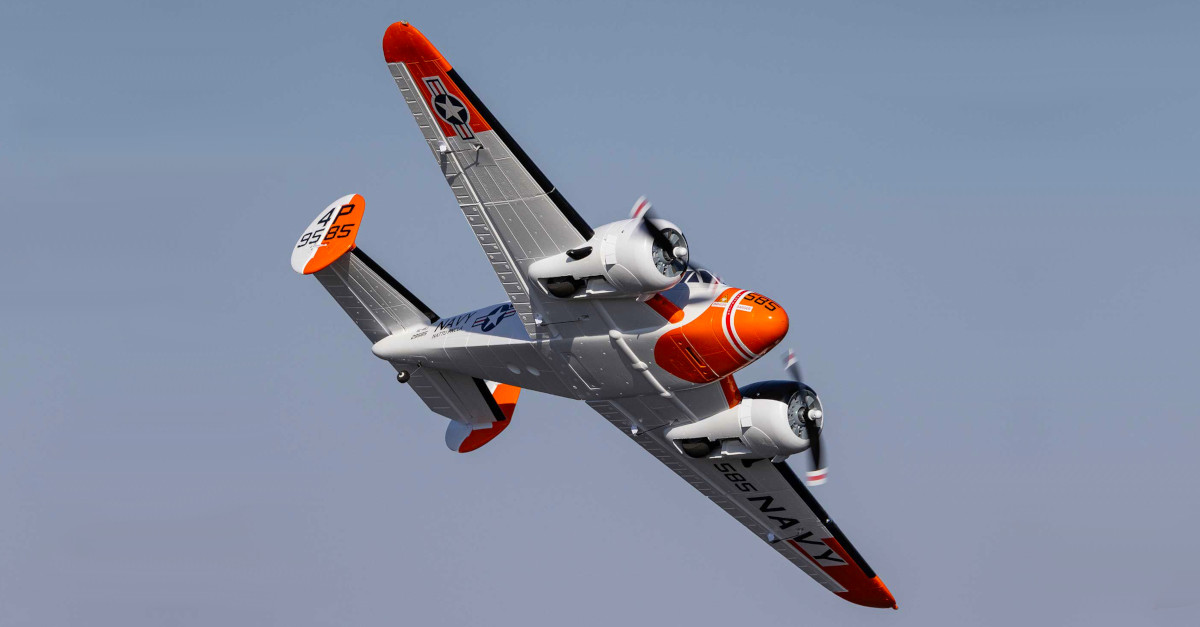 E-flite Beechcraft D18/RC-45J 1.5m BNF Basic AS3X+ SAFE Select