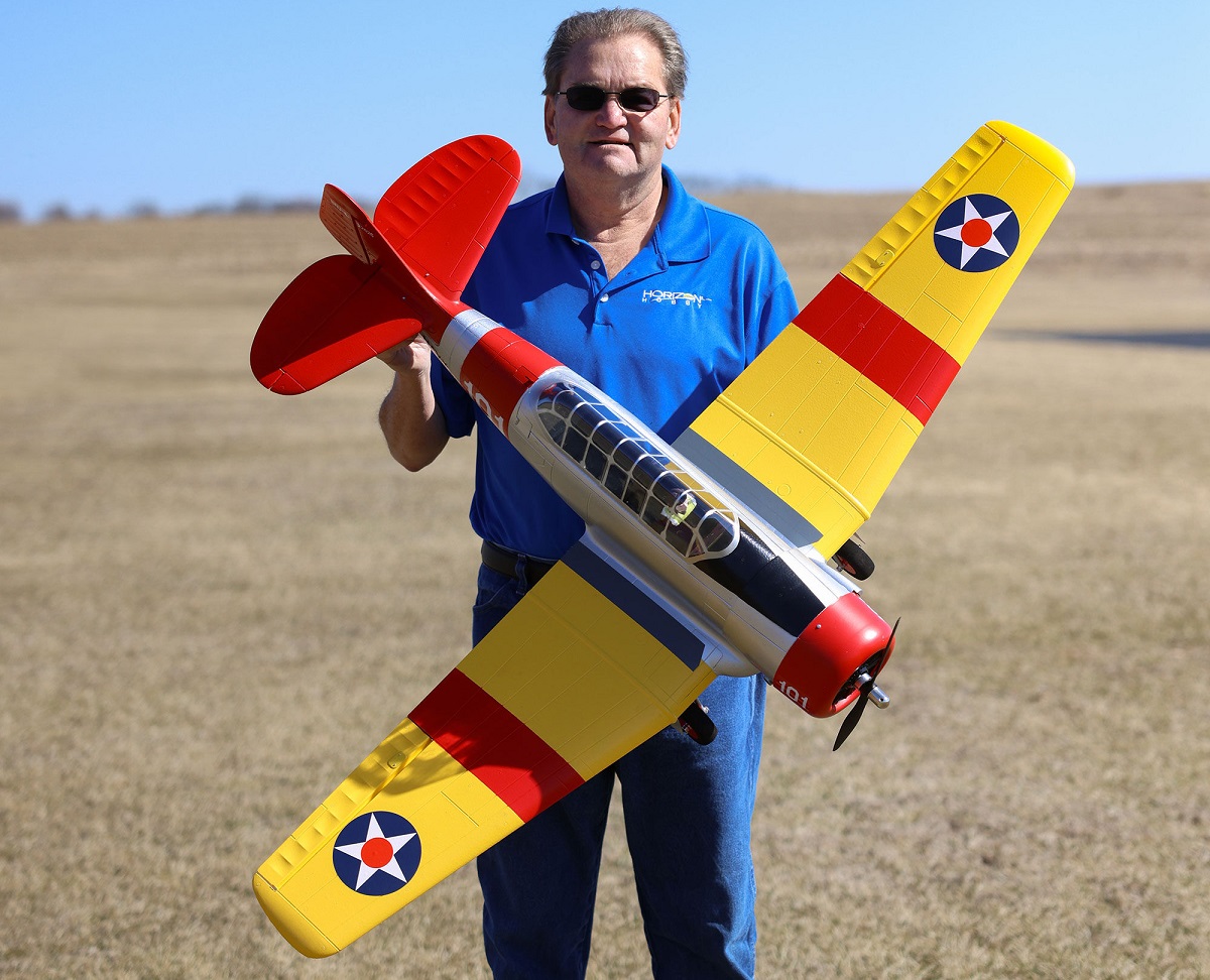 E-flite SNJ-5/AT-6 Texan 1.5m AS3X+ SAFE Select BNF Basic