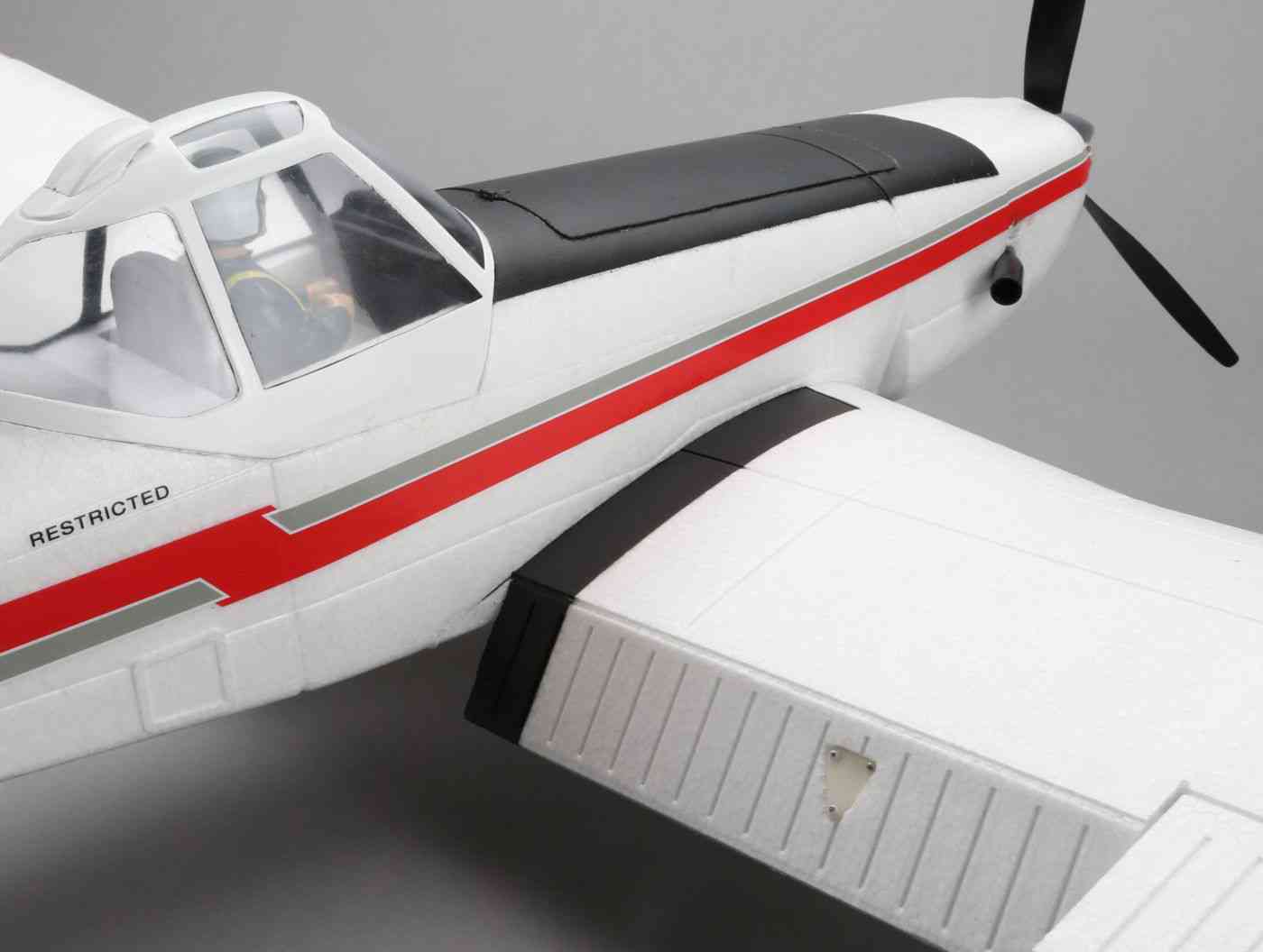 eflite/EFL6950_b_klapky.jpg