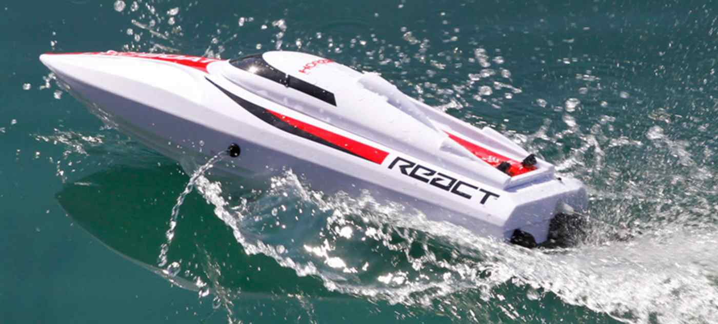 Proboat React 17 Self-Righting Brushed Deep-V RTR